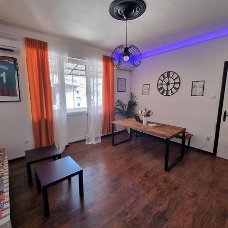 Downtown Belgrade Hostel And Apartments ภายนอก รูปภาพ