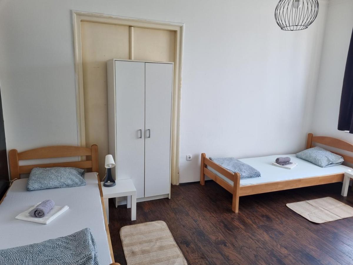 Downtown Belgrade Hostel And Apartments ภายนอก รูปภาพ