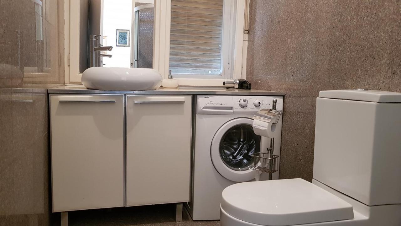 Downtown Belgrade Hostel And Apartments ภายนอก รูปภาพ
