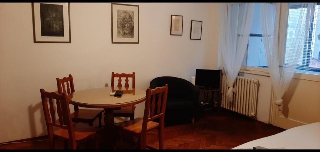 Downtown Belgrade Hostel And Apartments ภายนอก รูปภาพ