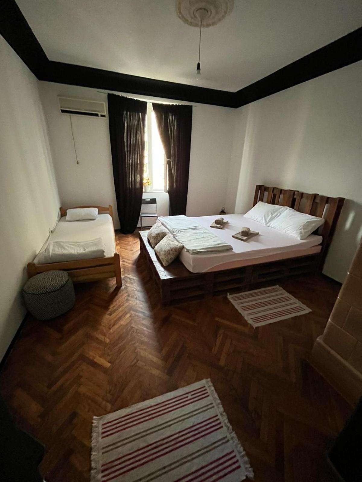 Downtown Belgrade Hostel And Apartments ภายนอก รูปภาพ